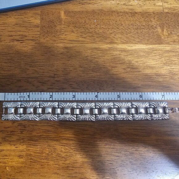 Panel Bracelet - Picture 2 of 9